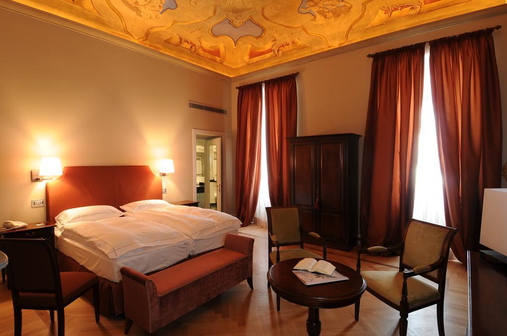 Grand Della Posta Hotel 4*