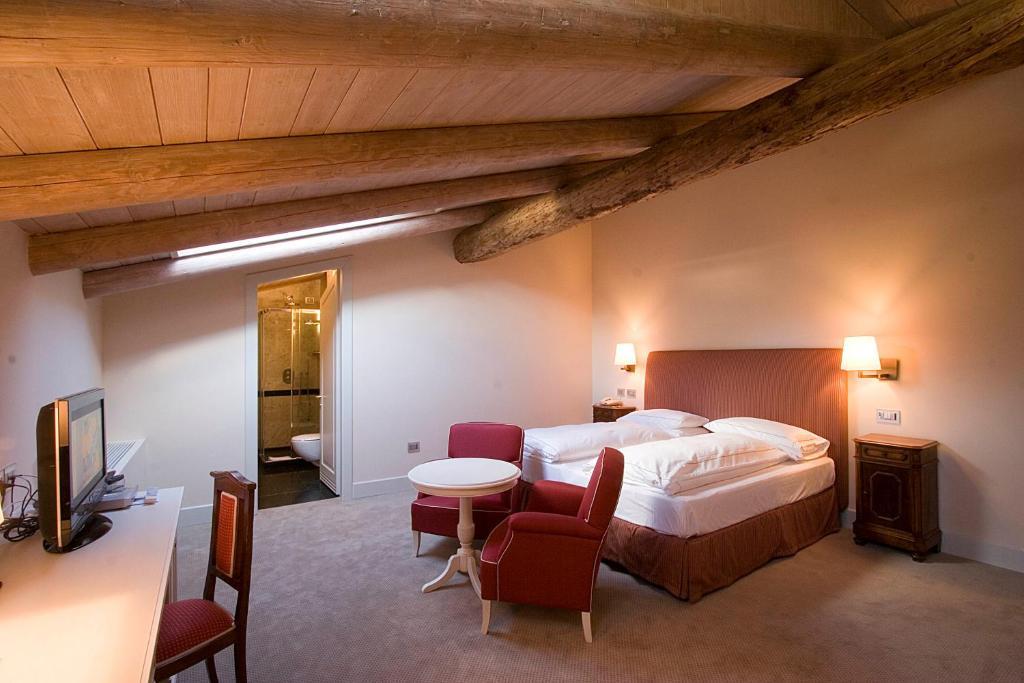 Grand Della Posta Hotel 4*